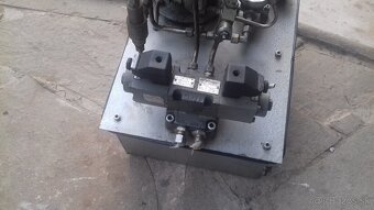 Predám hydraulický agregát - 2