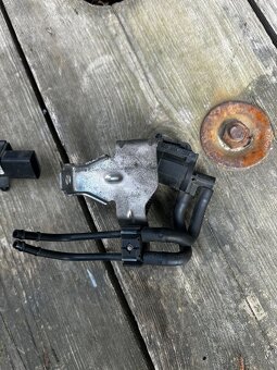 passat b6 2.0 tdi 16v cbab snimac tlaku - 2