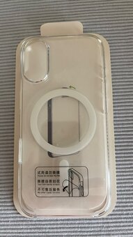 Obal na Iphone 17 priesvitny - 2