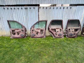 Mazda Tribute dvere - 2