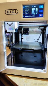 3D tlčiareň Qidi Tech X-Smart 3
 - 2