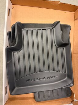 Koberce Gumenné Proline 3D Škoda Superb III - 2