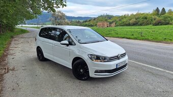 Volkswagen Touran - 2