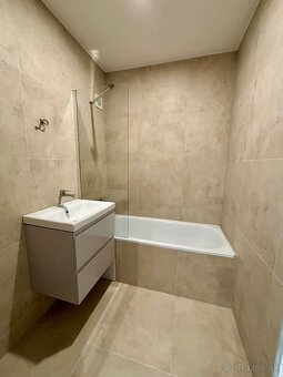 Na predaj 2i byt 50m2 + 4m2 lodžia, kompletná rekonštrukcia - 2