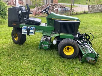 Vretenova kosacka John Deere - 2