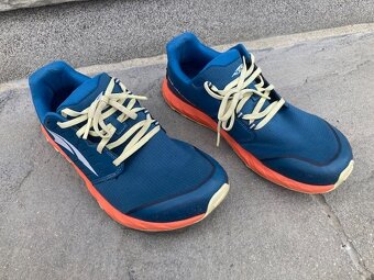 ALTRA SUPERIOR - 2