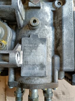 Vstrekovacie čerpadlo audi a4 b6-106L - 2