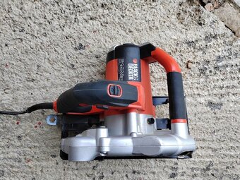okruzna pila Black&Decker KS1500L - 2