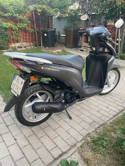 Honda Vision 110 - 2