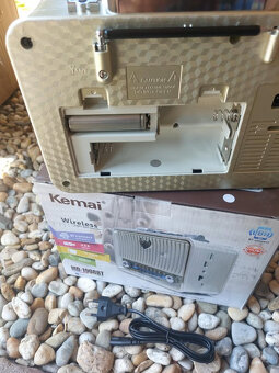 Retro Radio samostaným zdrojom Bluetooth MP3 FM AM USB CARD - 2