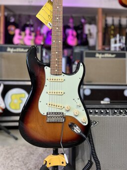 Fender Stratocaster Sunburst Mexico+Kombo Fender 212R - 2