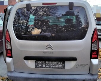 CITROEN BERLINGO 1.6 2013 predám MOTOR 5F01, DVERE, prevodov - 2