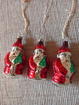 3ks starí vianoční mikulášikovia sklo 7x3,5 cm - po rodičoch - 2