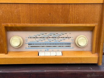Rádio gramofón Tesla 1016A Sonáta - 2