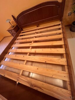 Posteľ z masívu - 2