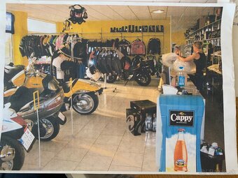 Predám predajné pulty s regálmi - 2