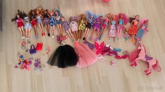 Barbie dom,babiky a prislusenstvo - 2