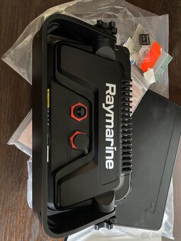 Raymarine Element 9 HV - 2