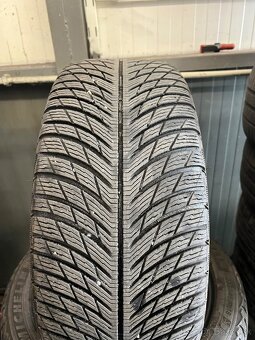 Zimné pneumatiky Michelin 235/45/R18 4ks - 2