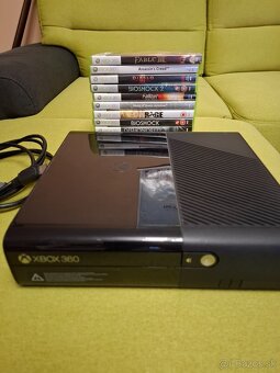Predám Xbox 360 - 2