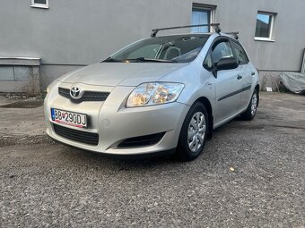 Toyota Auris 1.4VVTi 2009 - 2