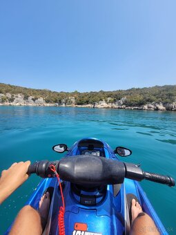 Yamaha waverunner 1200 - vodny skuter - 2