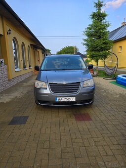 Chrysler grand voyager 7-miestne - 2