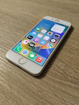 iPhone 8 / 64GB White NOVÁ Batéria Pekný stav - 2