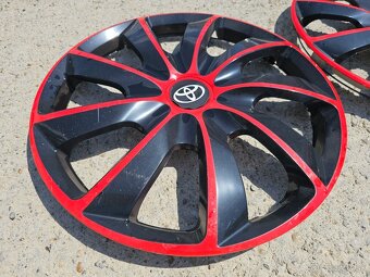 Puklice Toyota Corolla 17" - 2