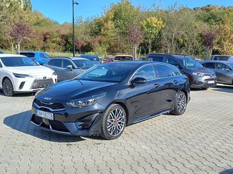 Kia Proceed GTline 2023 1.5 118kw M6 - 2