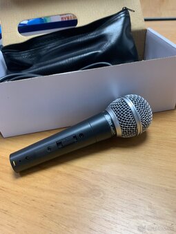 Dynamicky mikrofón s kablom - 2