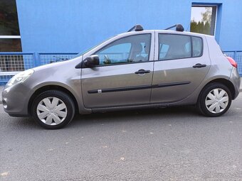 Renault Clio 1,2 benzín - rok výroby 2009 - 2