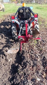 Predám pluh za malotraktor. - 2