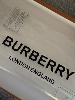 Burberry 100% kašmír šál - 2