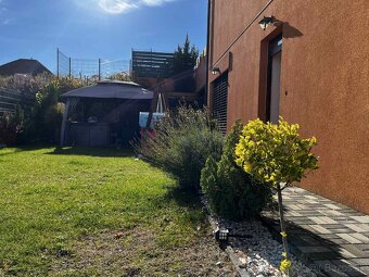 PRENÁJOM – štýlový byt - jacuzzi, garáž, záhrada, Podlužany - 2