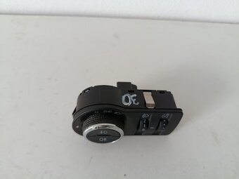 vypinac svetiel opel astraJ 13268703 30€ - 2