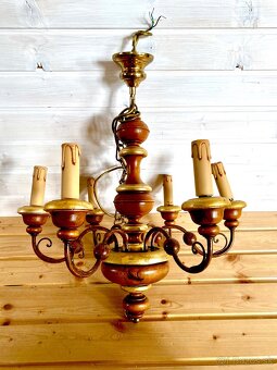 Starý dřevěný lustr - 2