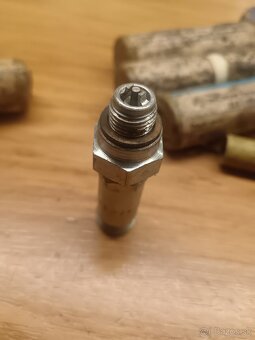 Zapalovacia sviečka - 2