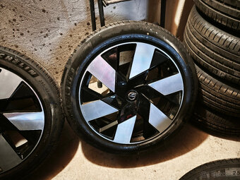 NOVÁ LETNÁ SADA - Volvo XC60 - 20" alu / Michelin - 2