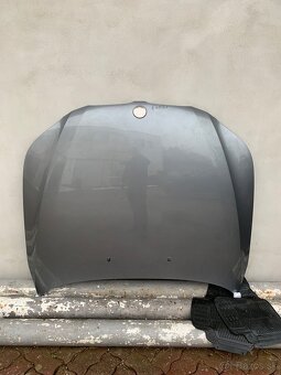Bmw e60 e61 predna kapota - 2