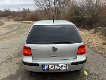 🚗 Volkswagen Golf 4 1.4 - 2