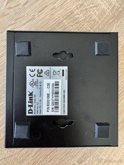 Switch D-Link DGS-105/E - 2