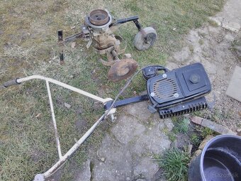 Predám starý rotavátor za šrotovú cenu. - 2