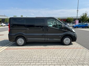 Opel Vivaro Life 2.5 CDTi Westfalia 7 míst - 2