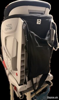 Predam autosedacku Romer Britax - 2