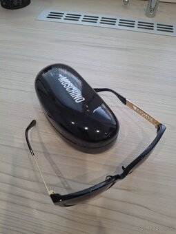 slnecne okuliare moschino - 2
