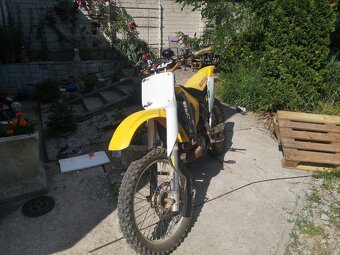 Predám suzuki RM 250 - 2