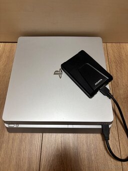 Playstation 4 - 2