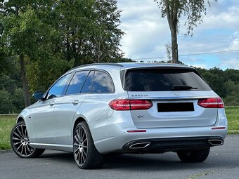 Mercedes E trieda T 300 de A/T Plug-in Hybrid 308PS 2020 TOP - 2