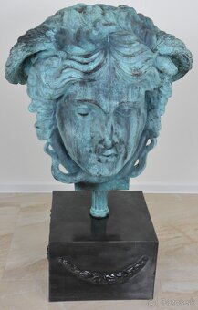 Bronzová socha - Medusa na mramoru - XXL - 98 cm - 2